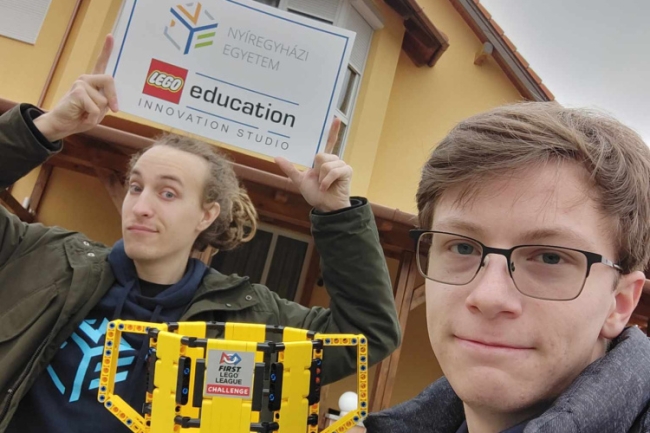 Siker a FIRST® LEGO® League zalaegerszegi Nemzeti Döntőjén – A "Legjobb Önkéntes" a Nyíregyházi Egyetem  hallgatója lett