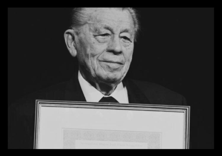 In memoriam – Szerdán végső nyugalomra helyezték dr. Csorba Sándort a Nyíregyházi Egyetem legendás tanárát