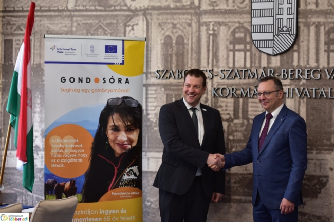 Gondosóra program – Automatikusan megkapják a jelzőkészüléket a 80 év felettiek