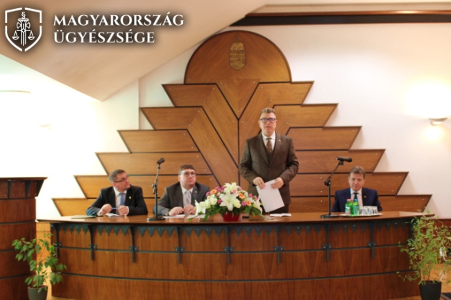 Évértékelő értekezletet tartott a főügyészség