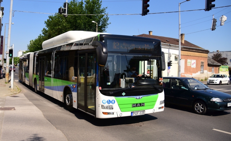 Az Északi körút törzsvonala – Ismerje meg a 12-es „városnéző” járatot