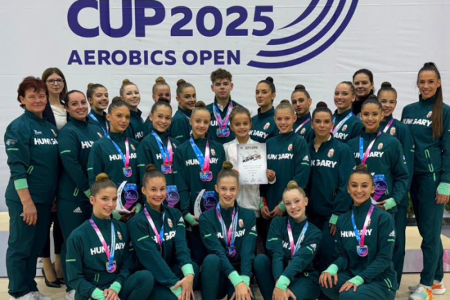 Érmek Bulgáriából -jól szerepeltek az aerobikosok