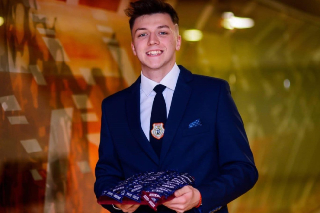 A SZIKSZI büszkesége az X-Faktor élő show-jában: Istenes Márkó újabb csillag a tehetségkutató egén