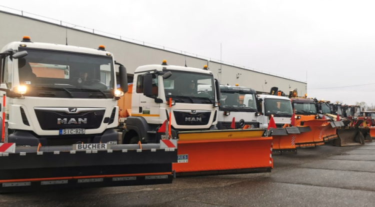 Felkészült a télre a NYÍRVV – 37 jármű áll szolgálatba a hó és síkosság ellen