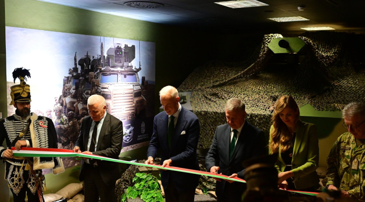 Átadták a Nyíregyházi Honvédelmi Központot