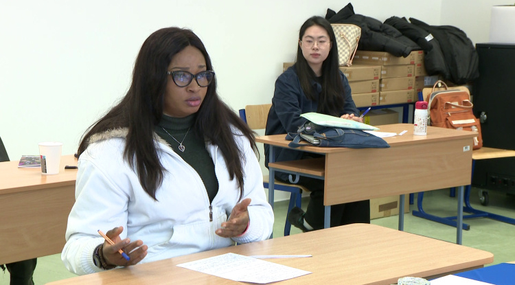 Mesterképzés angol nyelven - megkezdődtek a záróvizsgák az egyetemen