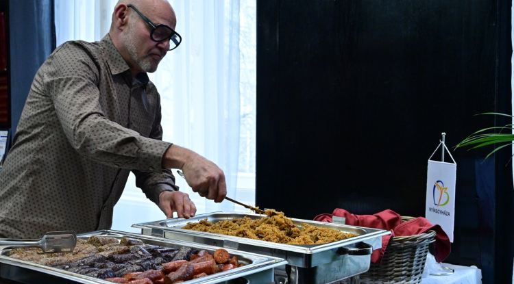 Disznótoros fesztivál – Tizenhat csapat főz majd szombaton a Sóstói Múzeumfaluban