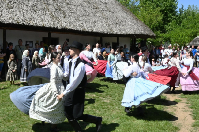 Falusi Majális – Minden korosztályt várnak május elsején a múzeumfaluban