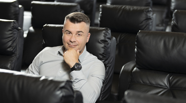 Telt házas előadások, sikeres premierek, nyári tervek a Móricz Zsigmond Színházban