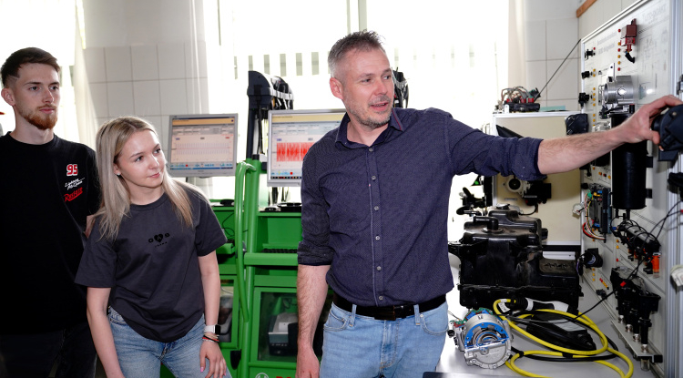 Új e-mobilitás szakirány indul a Nyíregyházi Egyetemen