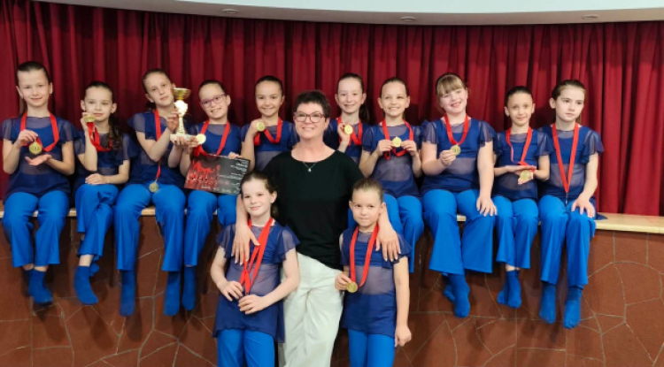 Három dobogós helyezést hoztak el Budapestről a RE-flex táncosai