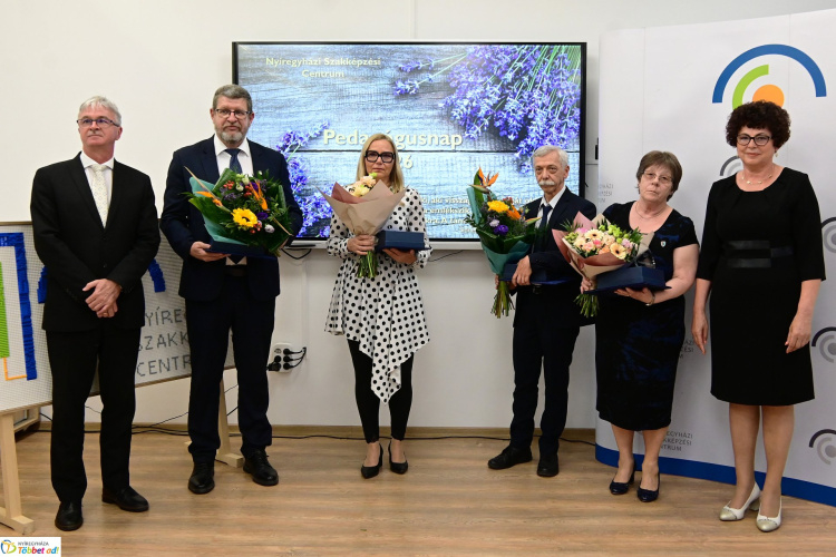 Kitüntetések, oklevelek– Idén is díjat kaptak a szakképzési centrum legjobb tanárai