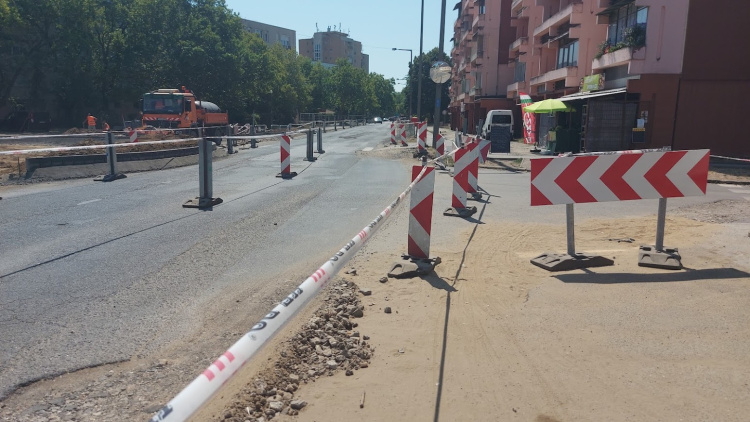Forgalomkorlátozás a Vasvári Pál utcában – Változott a közlekedési rend