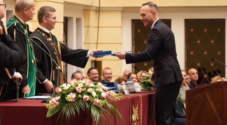 Rangos elismerést kapott a nyíregyházi főorvos a Debreceni Egyetemen